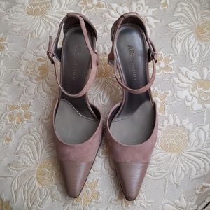 AK Anne Klein Pump Size 7.5M